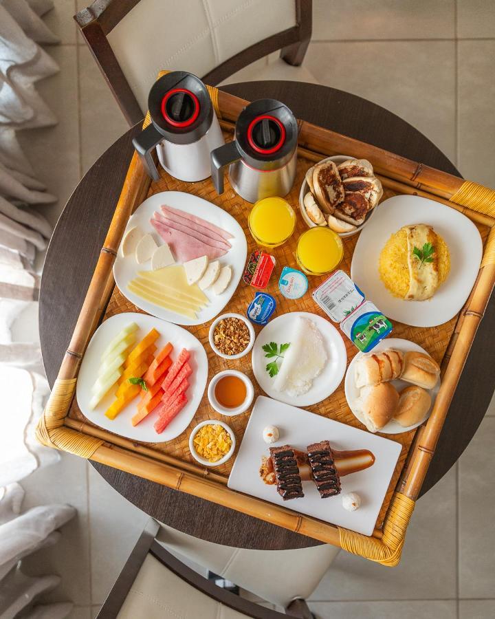 Ritz Suites Grand Hotel Boutique มาเซโอ ภายนอก รูปภาพ
