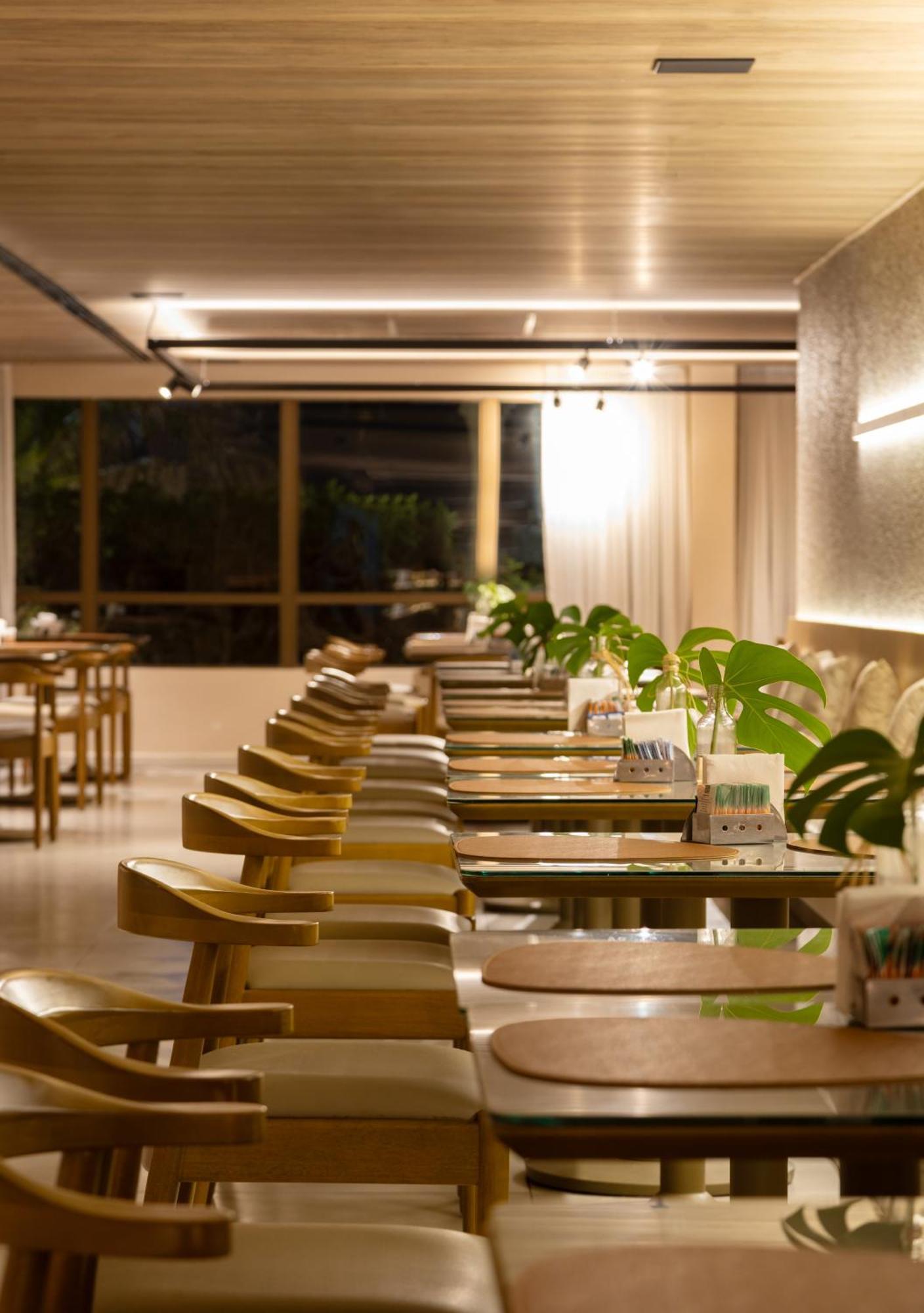 Ritz Suites Grand Hotel Boutique มาเซโอ ภายนอก รูปภาพ